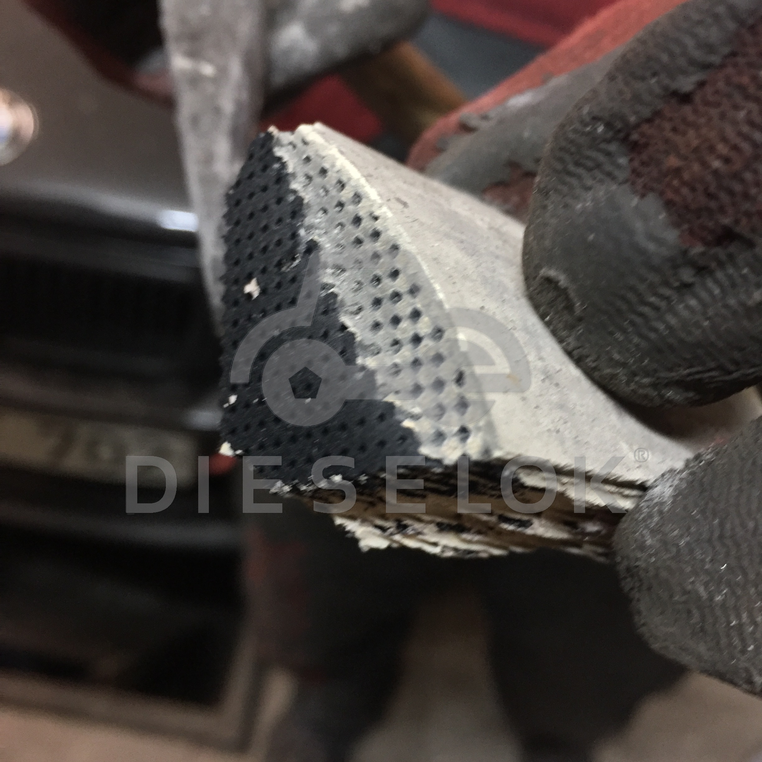 Забитый сажевый фильтр Toyota Avensis 2.0 D4D